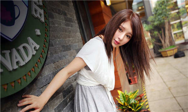崇信想找一个女性生孩子给报酬-｛找个女人生孩子多少钱｝